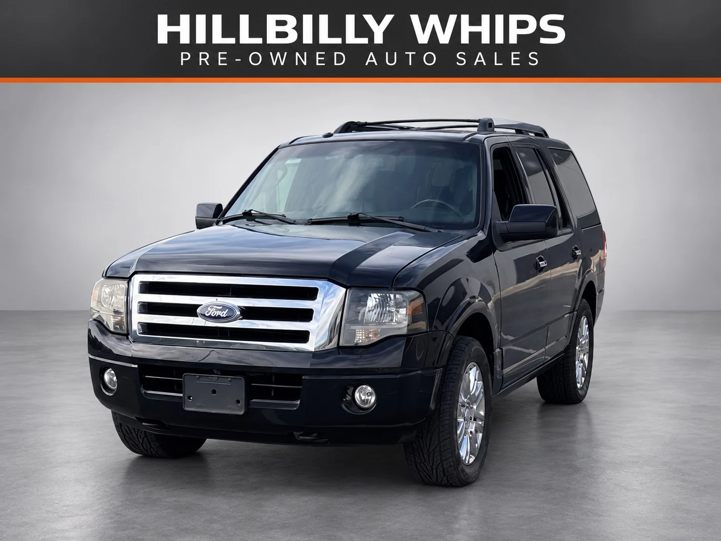 2013 Ford Expedition — Front driver-side view